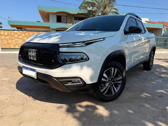 FIAT TORO 1.3 TURBO 270 FLEX FREEDOM AT6 FIAT TORO 1.3 TURBO 270 FLEX FREEDOM AT6